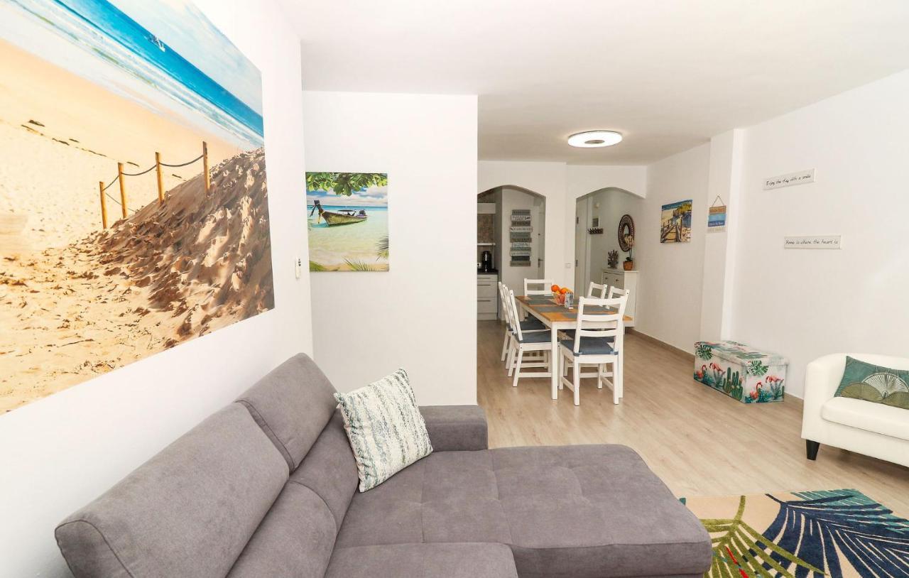Family Apartment Walking Distance To The Sea And All Amenities Sitio de Calahonda Екстериор снимка