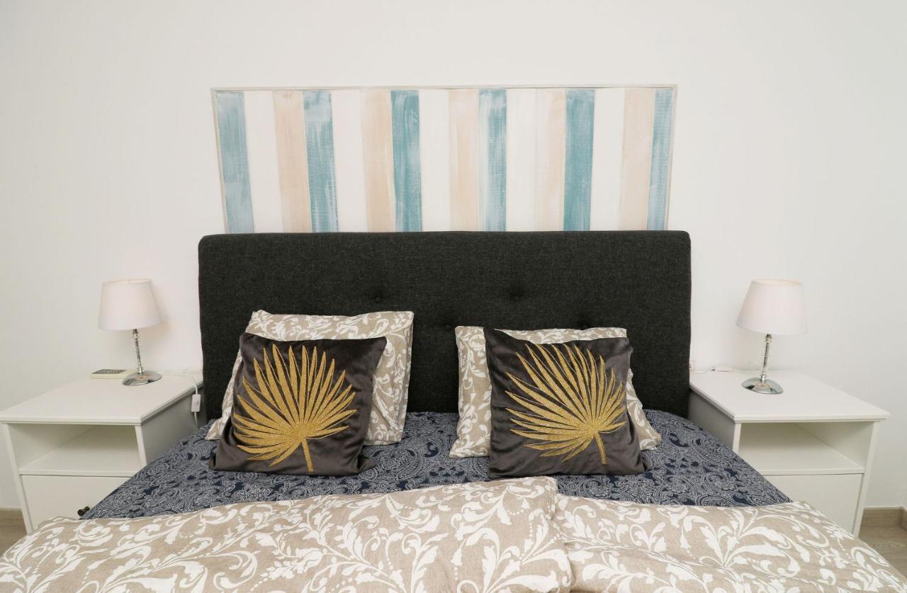 Family Apartment Walking Distance To The Sea And All Amenities Sitio de Calahonda Екстериор снимка