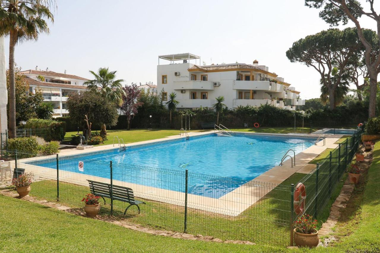 Family Apartment Walking Distance To The Sea And All Amenities Sitio de Calahonda Екстериор снимка